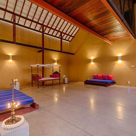 Om Shambhala Bed & Breakfast Коломбо Екстериор снимка
